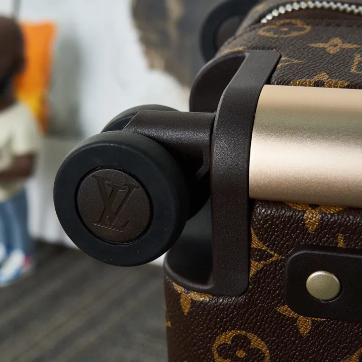 スーパーコピー ルイヴィトン スーツケース