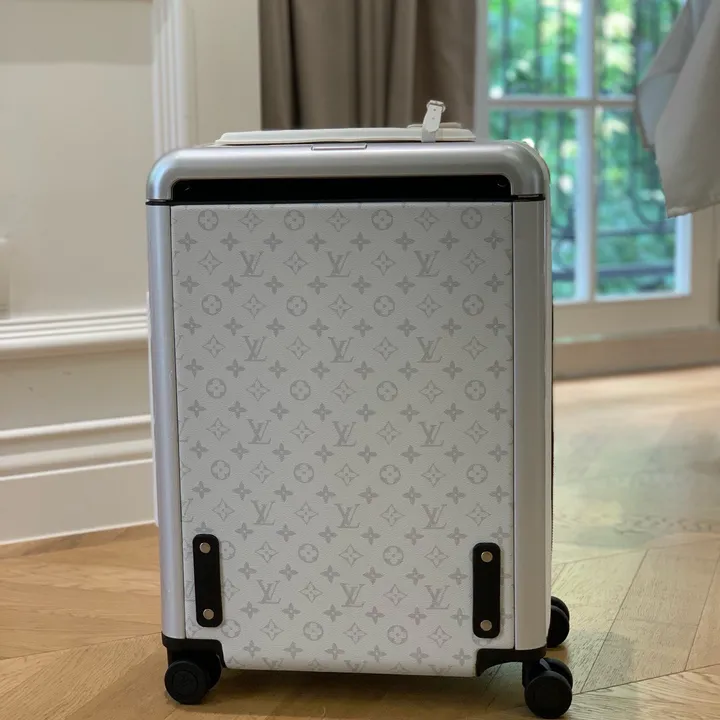 スーパーコピー ルイヴィトン スーツケース
