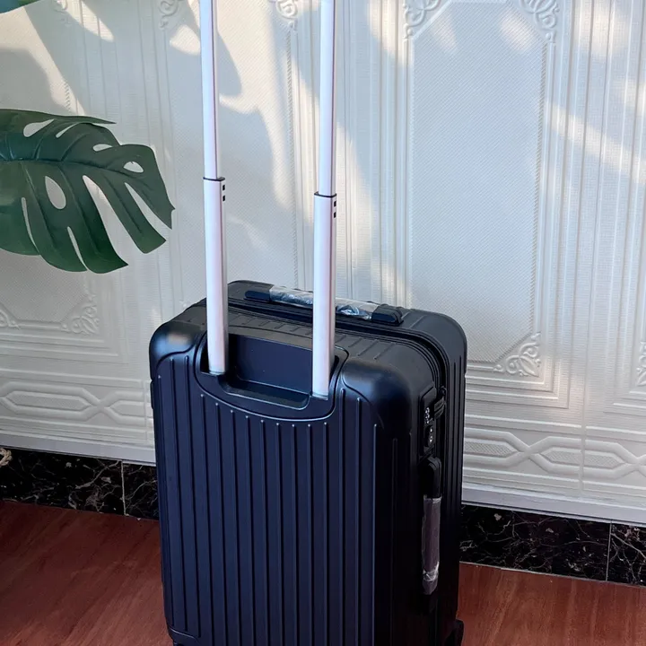 スーパーコピー リモワ スーツケース