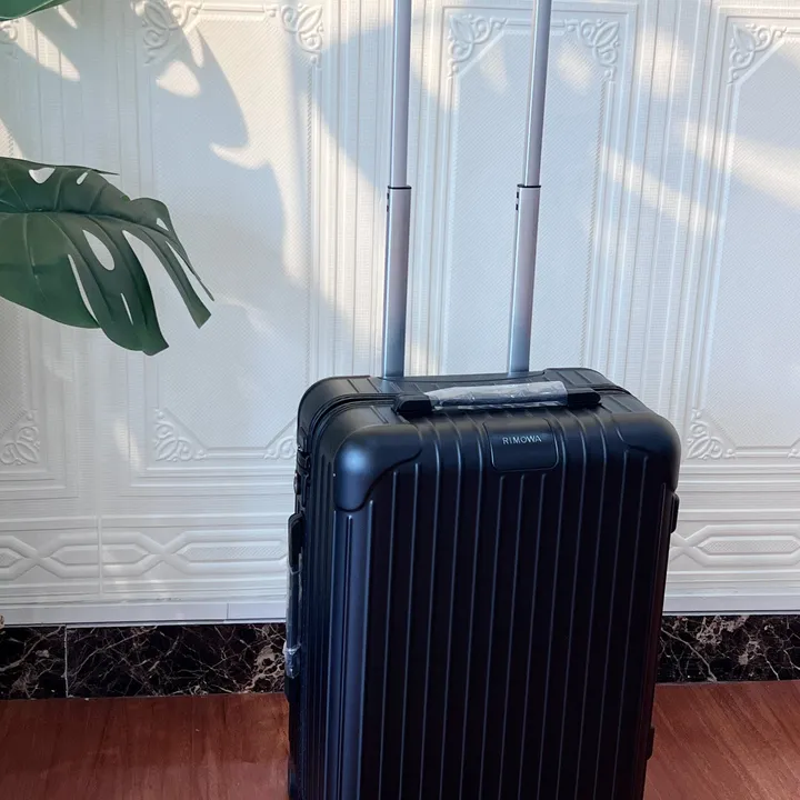 スーパーコピー リモワ スーツケース