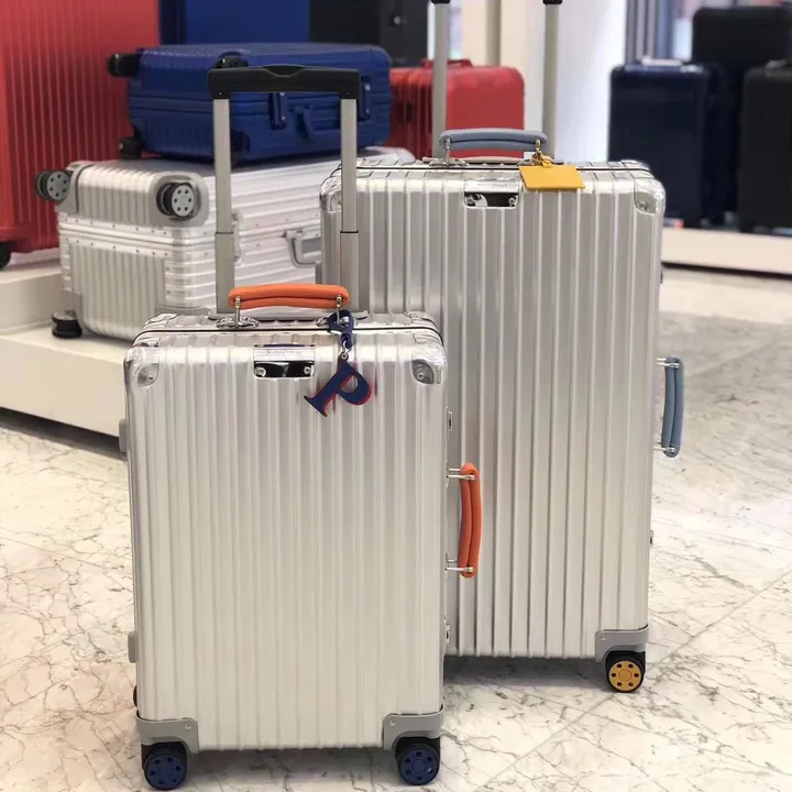 スーパーコピー リモワ スーツケース