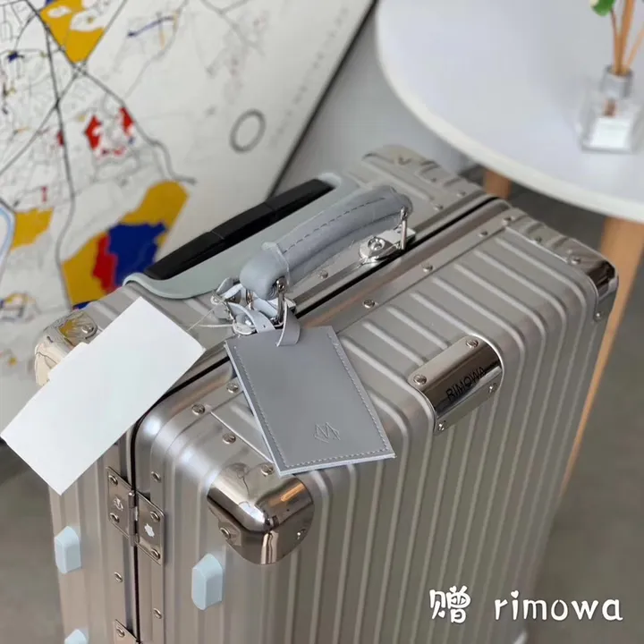スーパーコピー リモワ スーツケース