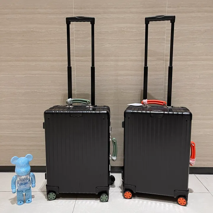 スーパーコピー リモワ スーツケース