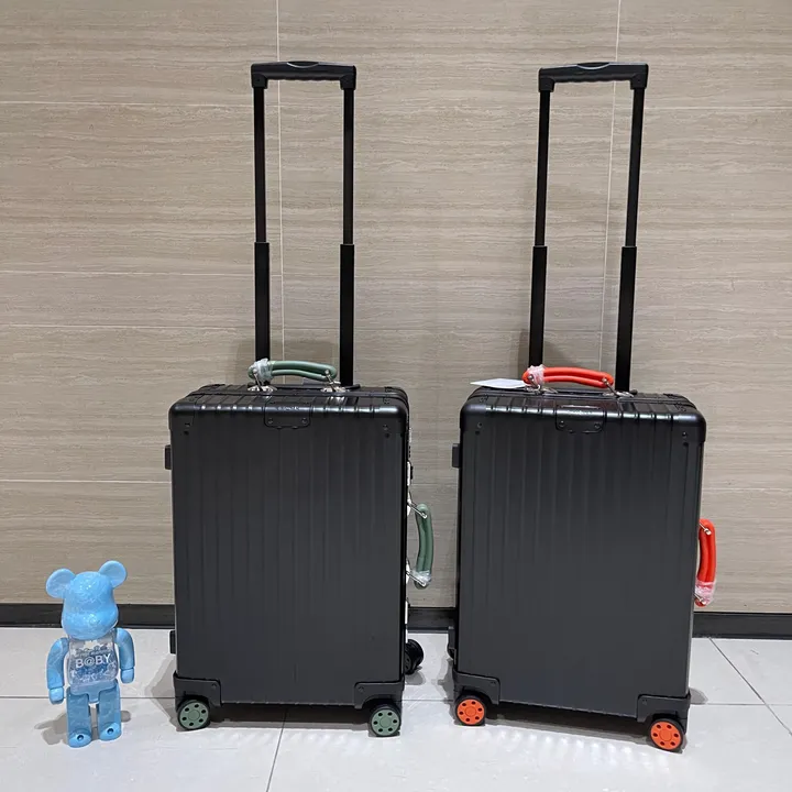 スーパーコピー リモワ スーツケース