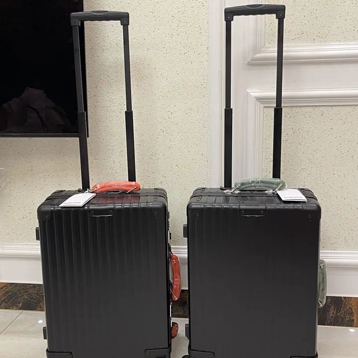 スーパーコピー リモワ スーツケース