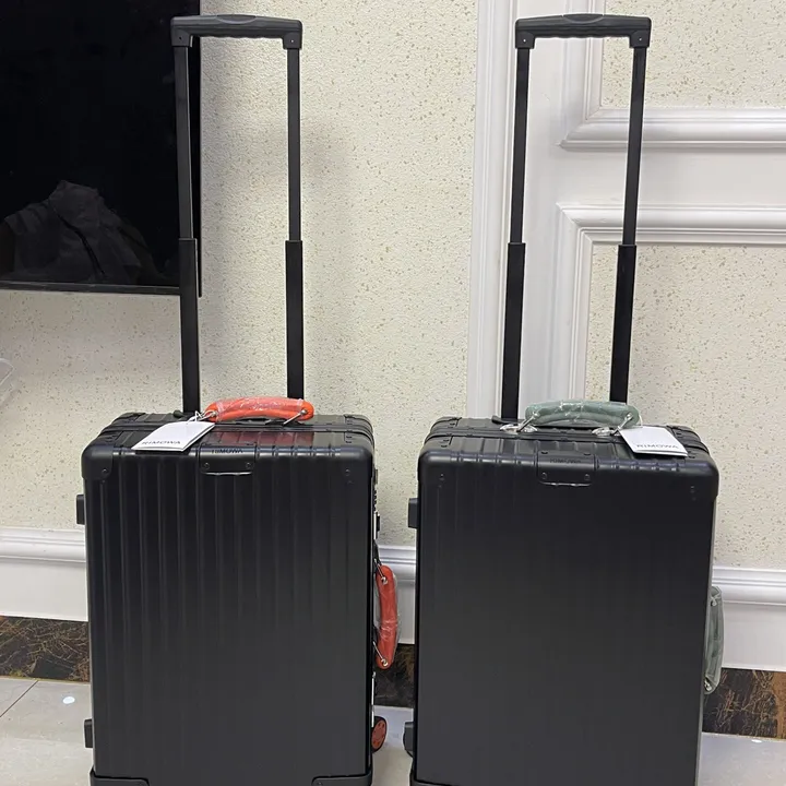 スーパーコピー リモワ スーツケース