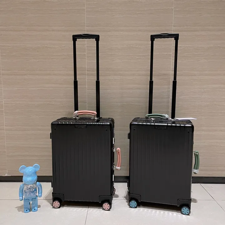 スーパーコピー リモワ スーツケース