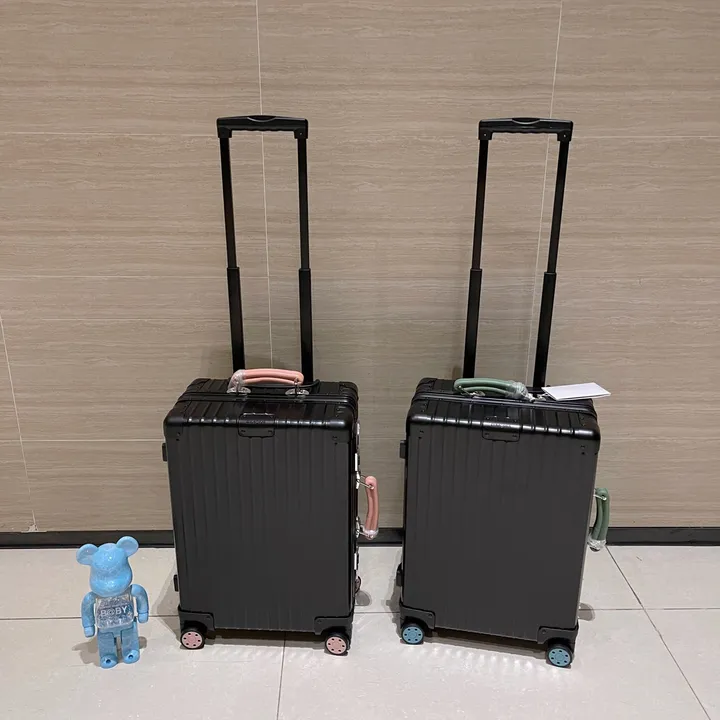 スーパーコピー リモワ スーツケース