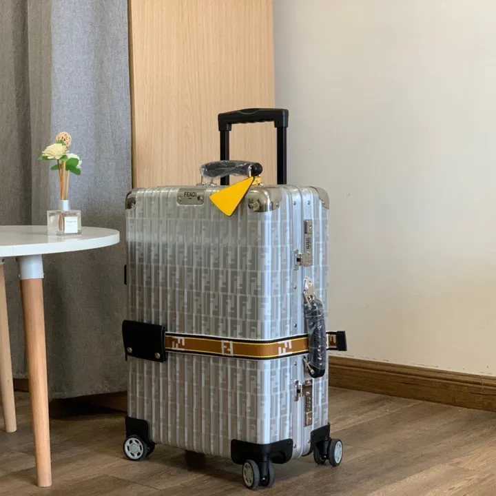 スーパーコピー リモワ スーツケース