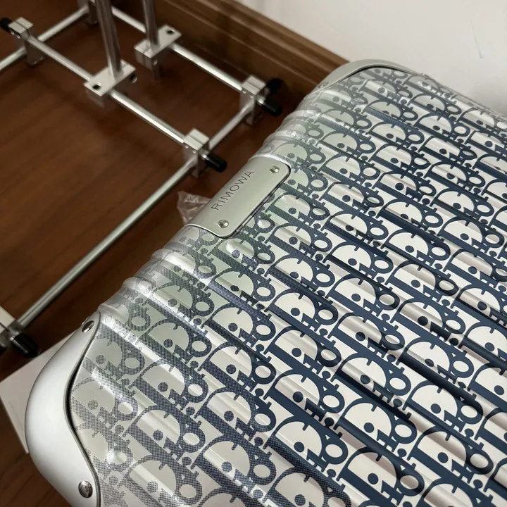 スーパーコピー ディオール スーツケース