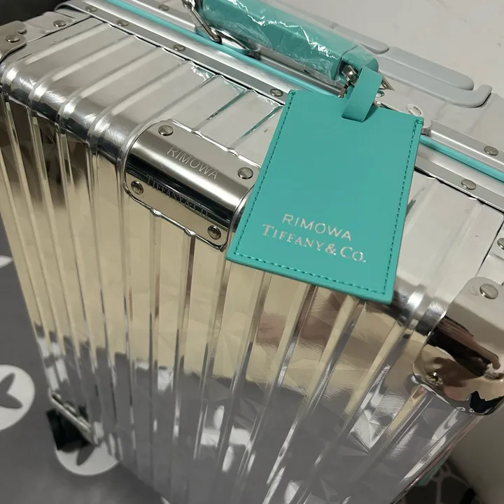 スーパーコピー ティファニー スーツケース