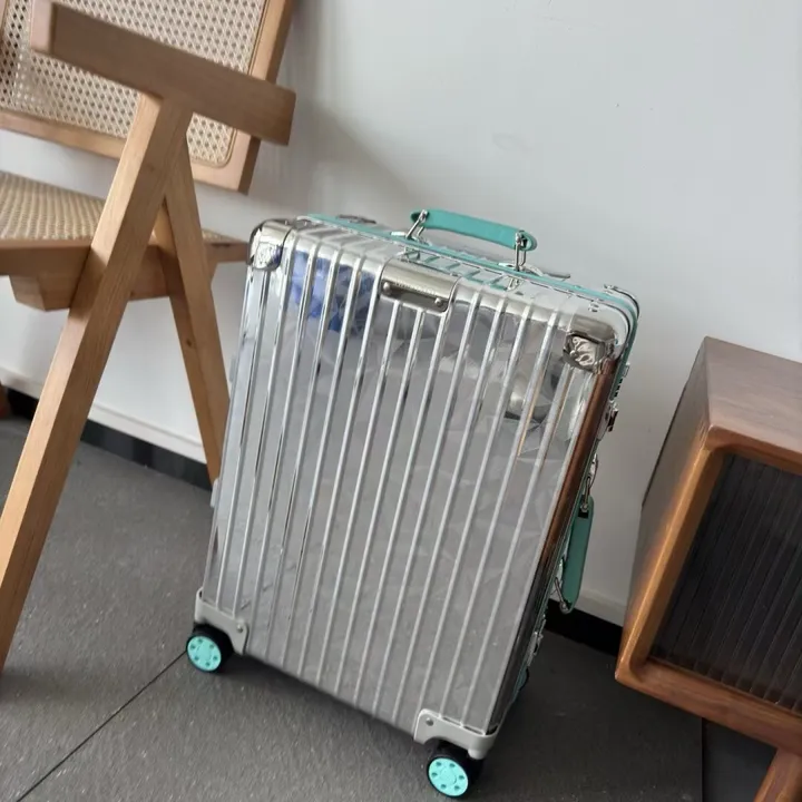 スーパーコピー ティファニー スーツケース