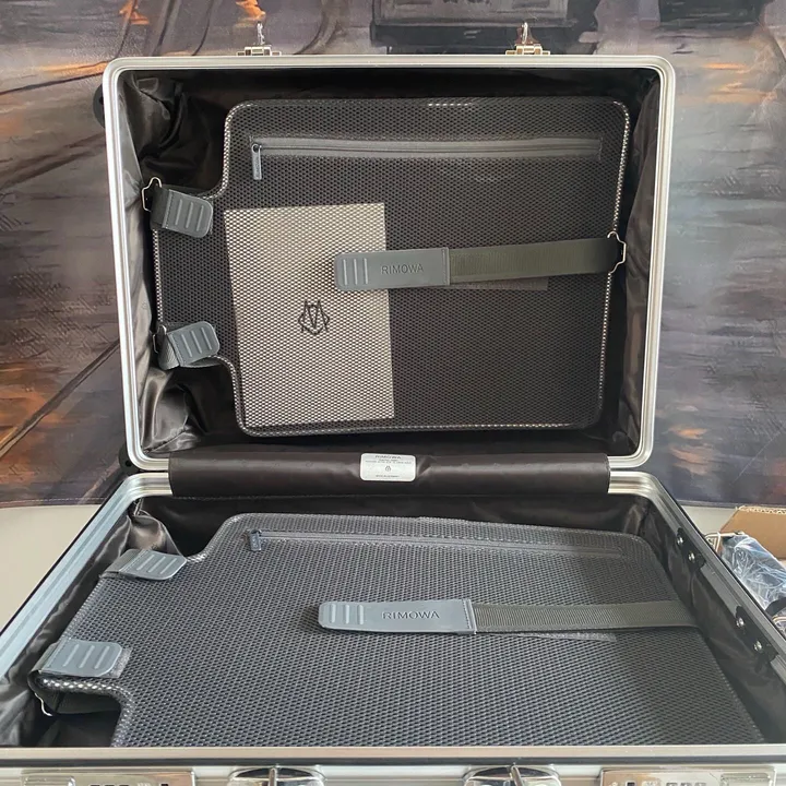 スーパーコピー リモワ スーツケース
