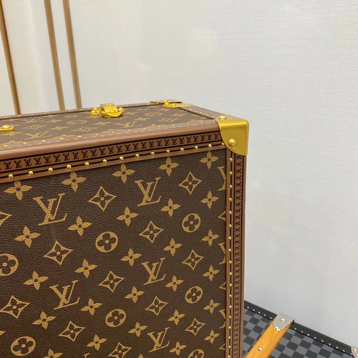 スーパーコピー ルイヴィトン スーツケース
