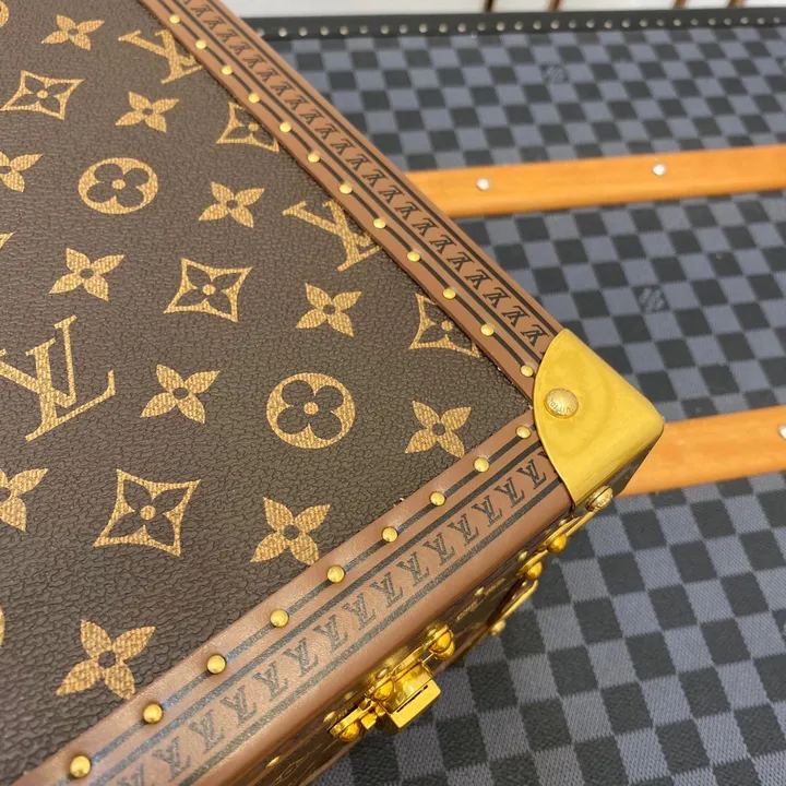 スーパーコピー ルイヴィトン スーツケース
