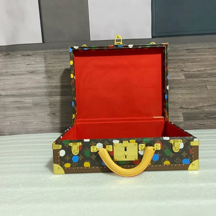 スーパーコピー ルイヴィトン スーツケース