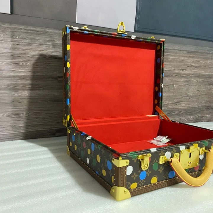 スーパーコピー ルイヴィトン スーツケース