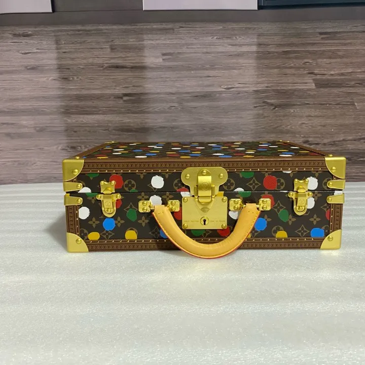 スーパーコピー ルイヴィトン スーツケース