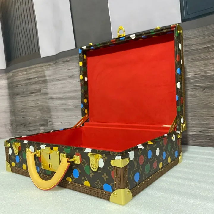 スーパーコピー ルイヴィトン スーツケース