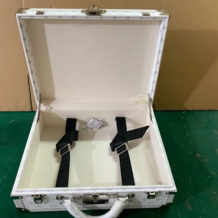 スーパーコピー ルイヴィトン スーツケース