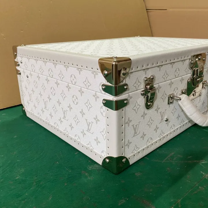 スーパーコピー ルイヴィトン スーツケース