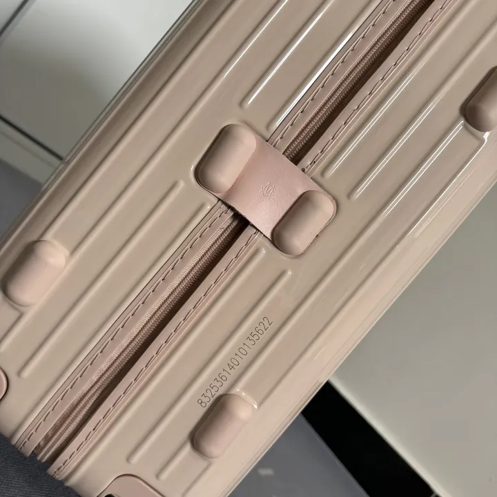 スーパーコピー リモワ スーツケース