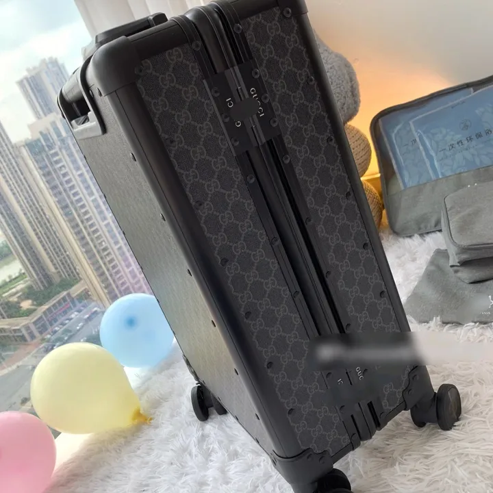 スーパーコピー グッチ スーツケース