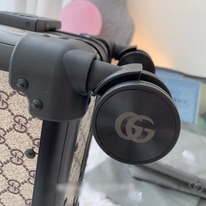 スーパーコピー グッチ スーツケース