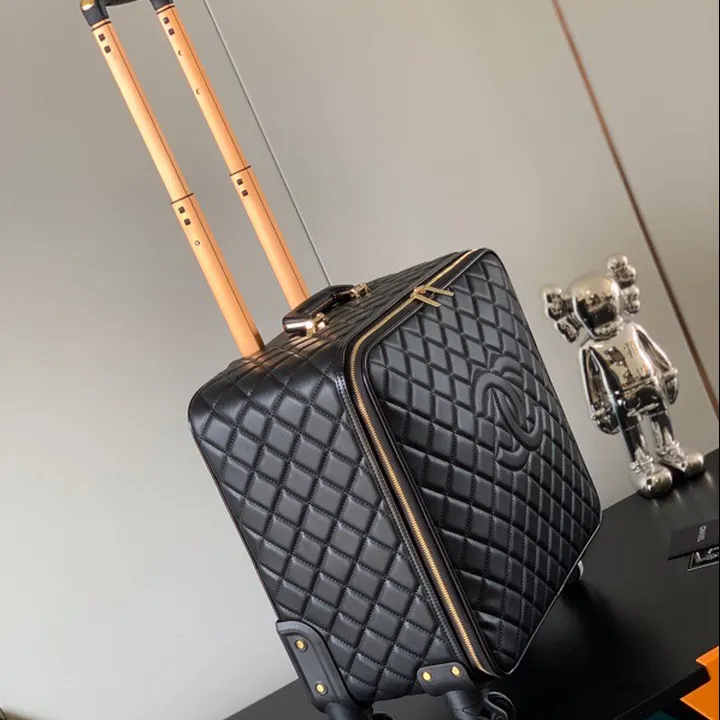 スーパーコピー シャネル スーツケース