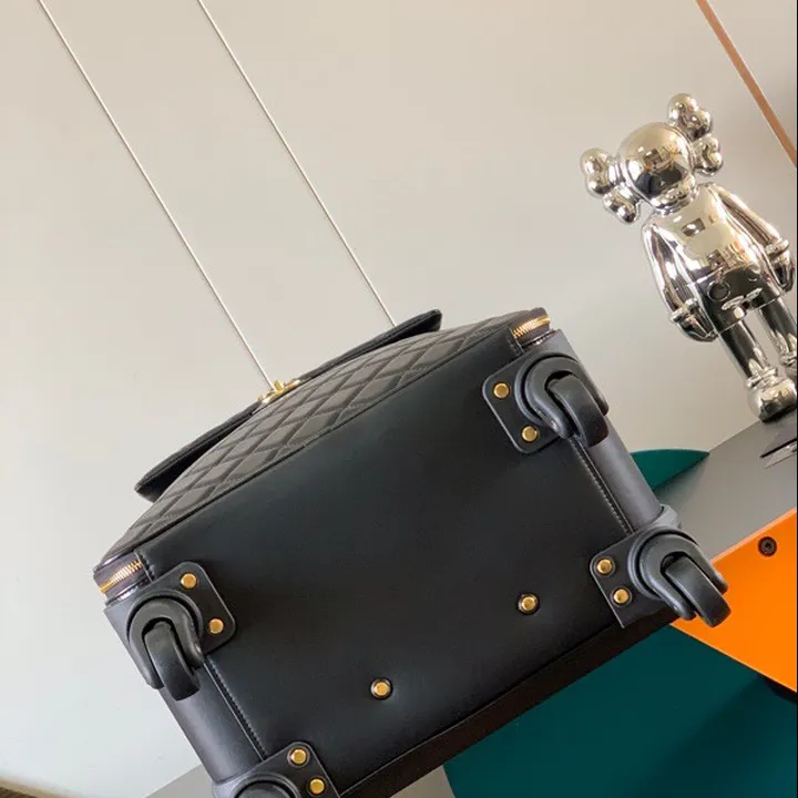 スーパーコピー シャネル スーツケース