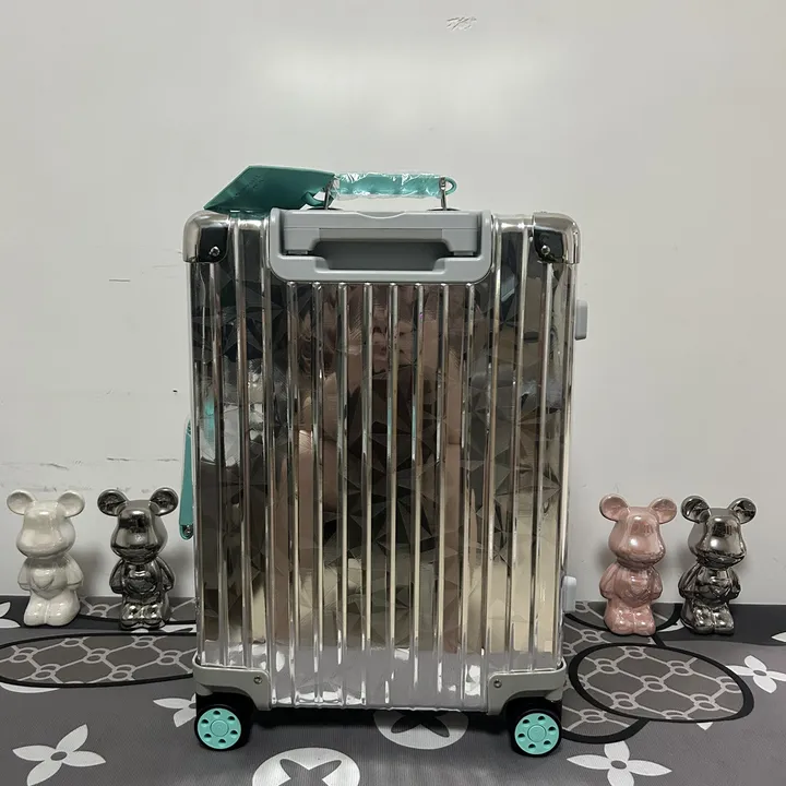 スーパーコピー ティファニー スーツケース