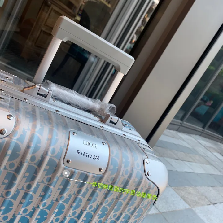 スーパーコピー ディオール スーツケース