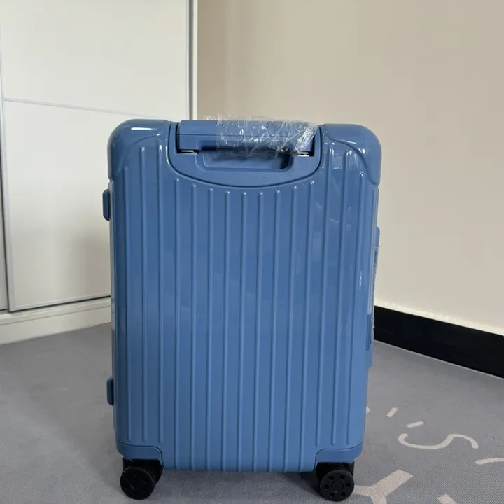 スーパーコピー リモワ スーツケース