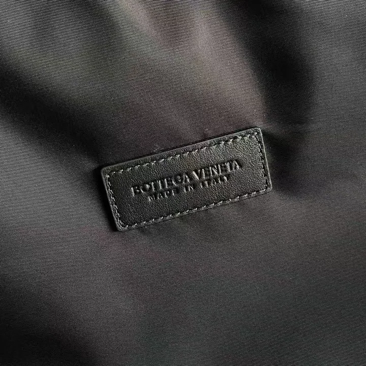 スーパーコピー ボッテガ ヴェネタ スーツケース