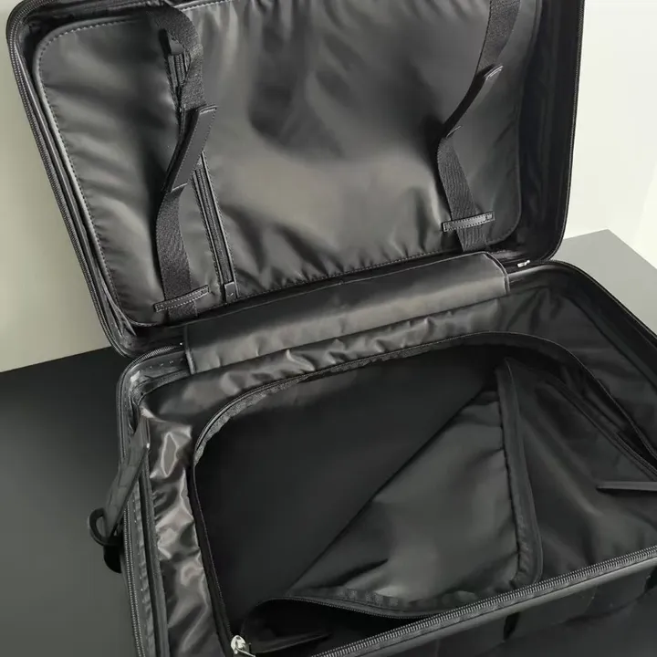 スーパーコピー ボッテガ ヴェネタ スーツケース