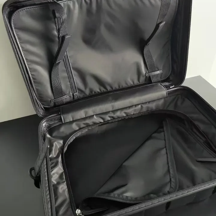 スーパーコピー ボッテガ ヴェネタ スーツケース