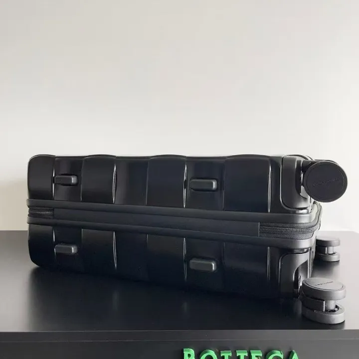 スーパーコピー ボッテガ ヴェネタ スーツケース