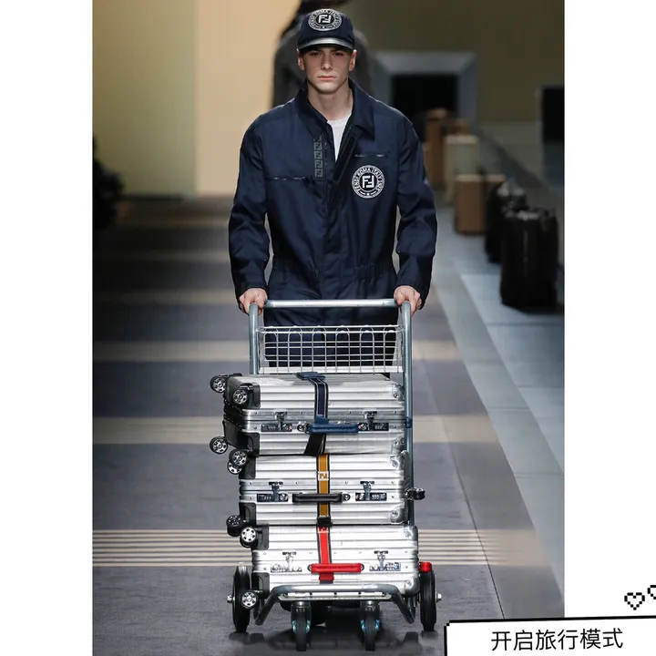 スーパーコピー フェンディ スーツケース