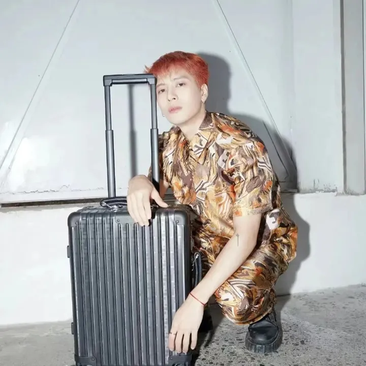 スーパーコピー フェンディ スーツケース