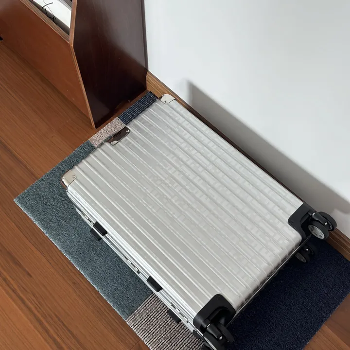 スーパーコピー フェンディ スーツケース