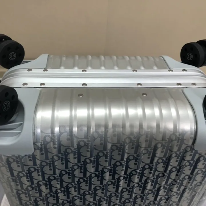 スーパーコピー ディオール スーツケース