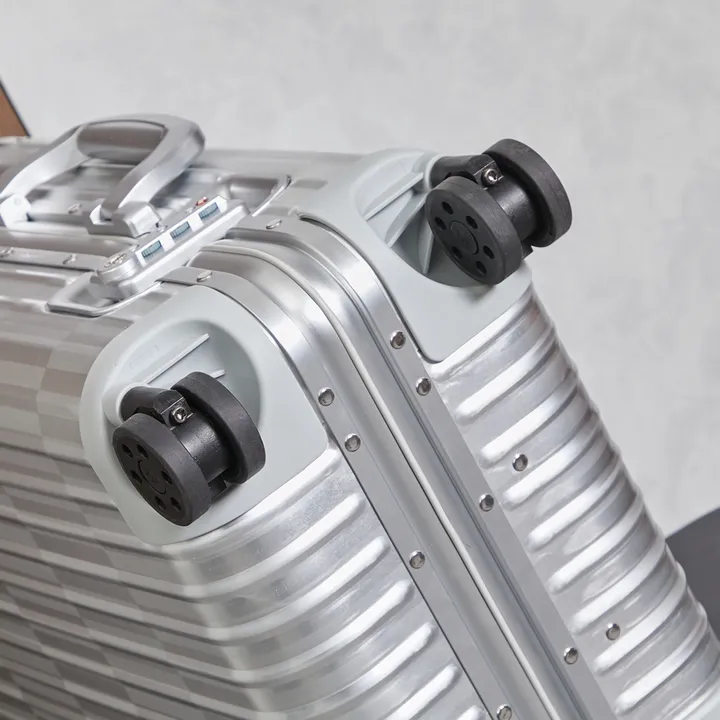 スーパーコピー リモワ スーツケース