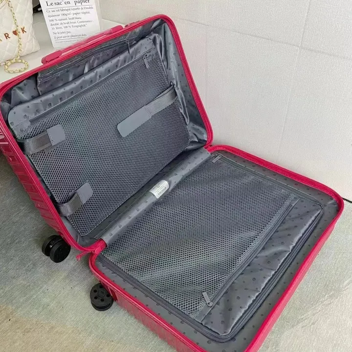 スーパーコピー リモワ スーツケース