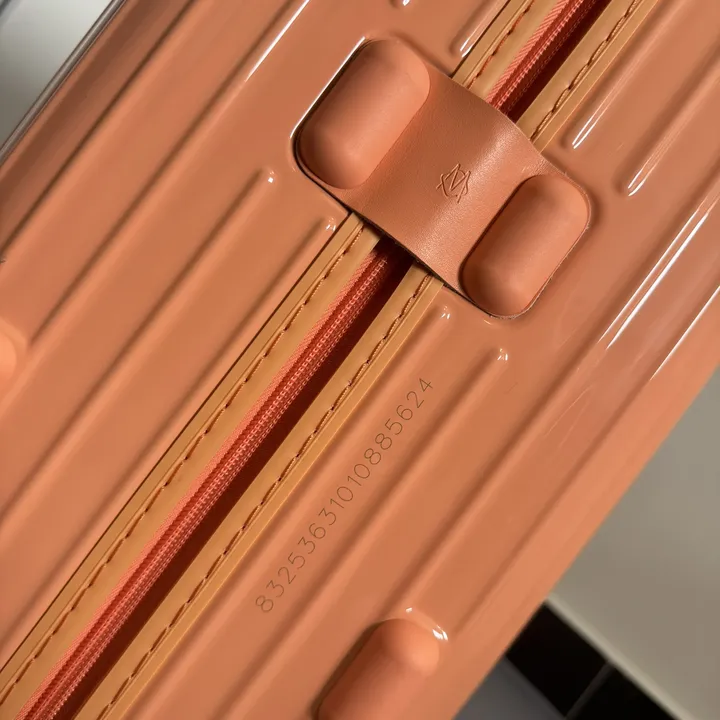 スーパーコピー リモワ スーツケース