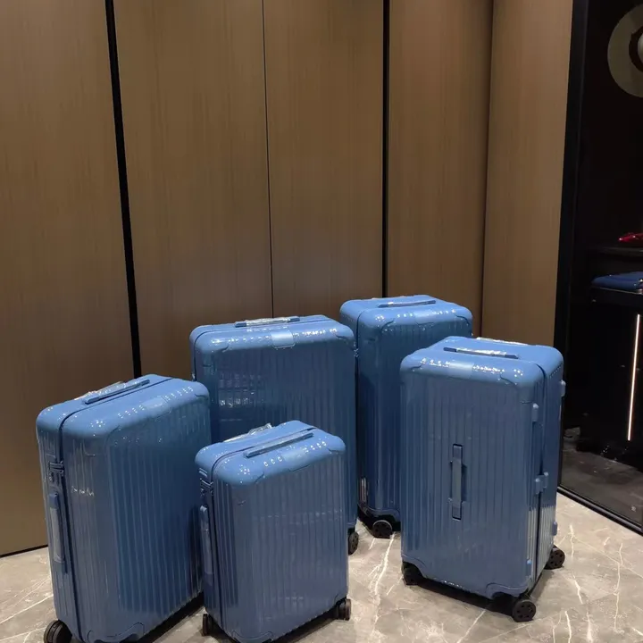 スーパーコピー リモワ スーツケース