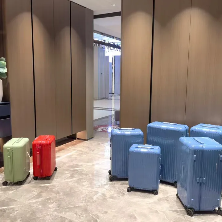 スーパーコピー リモワ スーツケース