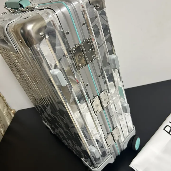 スーパーコピー リモワ スーツケース