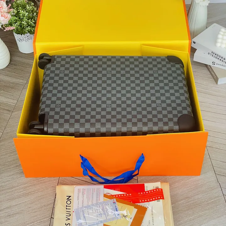 スーパーコピー ルイヴィトン スーツケース