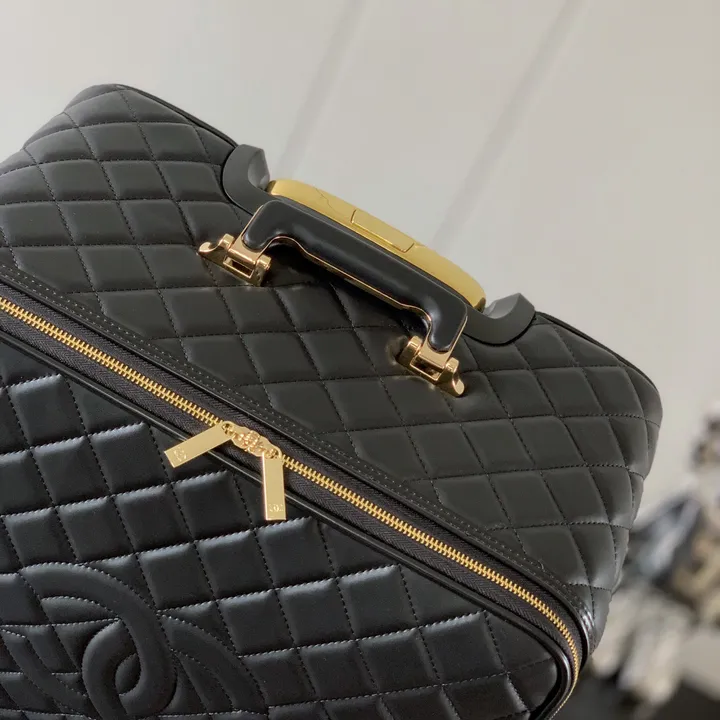 スーパーコピー シャネル スーツケース