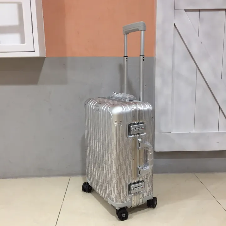 スーパーコピー ディオール スーツケース